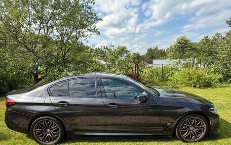 BMW 5 серия, 2019 год, 5 500 000 рублей, 3 фотография