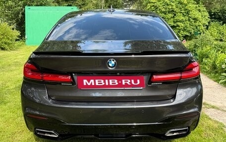 BMW 5 серия, 2019 год, 5 500 000 рублей, 5 фотография