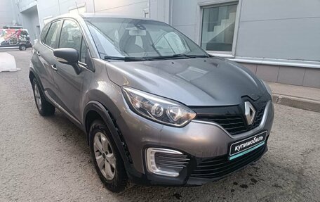 Renault Kaptur I рестайлинг, 2017 год, 628 000 рублей, 3 фотография