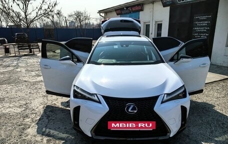 Lexus UX I, 2020 год, 2 900 000 рублей, 4 фотография