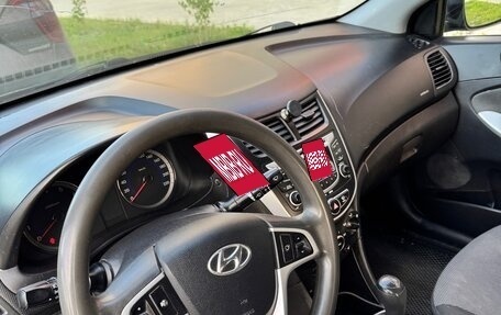 Hyundai Solaris II рестайлинг, 2013 год, 535 000 рублей, 5 фотография