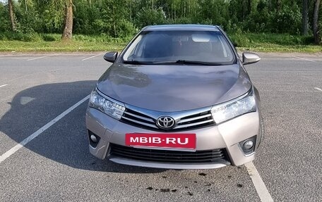 Toyota Corolla, 2013 год, 1 100 000 рублей, 8 фотография