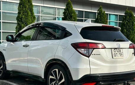 Honda Vezel, 2017 год, 1 595 000 рублей, 10 фотография