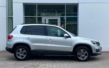 Volkswagen Tiguan I, 2011 год, 959 000 рублей, 6 фотография