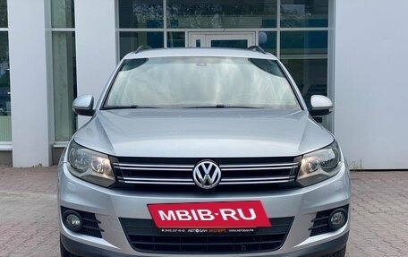 Volkswagen Tiguan I, 2011 год, 959 000 рублей, 3 фотография