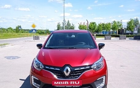 Renault Kaptur I рестайлинг, 2021 год, 1 650 000 рублей, 2 фотография