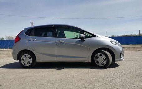Honda Fit III, 2019 год, 1 390 000 рублей, 14 фотография