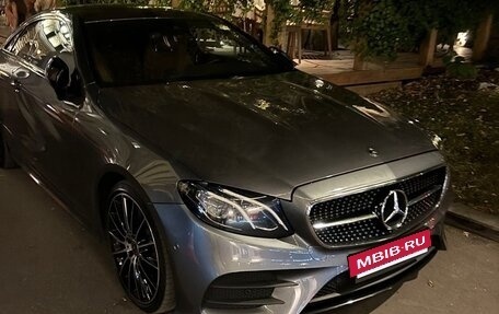 Mercedes-Benz E-Класс, 2018 год, 4 000 000 рублей, 4 фотография