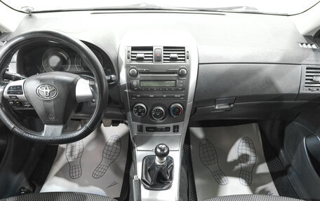 Toyota Corolla, 2011 год, 899 000 рублей, 11 фотография