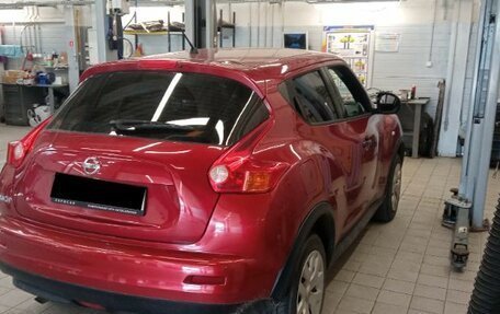 Nissan Juke II, 2014 год, 850 000 рублей, 3 фотография