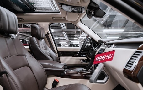 Land Rover Range Rover IV рестайлинг, 2019 год, 6 900 000 рублей, 13 фотография