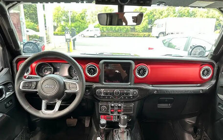Jeep Wrangler, 2021 год, 4 100 000 рублей, 7 фотография