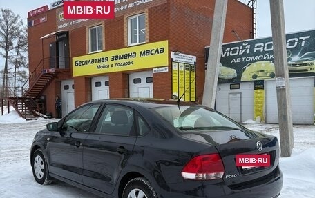 Volkswagen Polo VI (EU Market), 2011 год, 800 000 рублей, 4 фотография