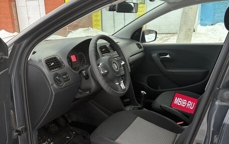 Volkswagen Polo VI (EU Market), 2011 год, 800 000 рублей, 10 фотография