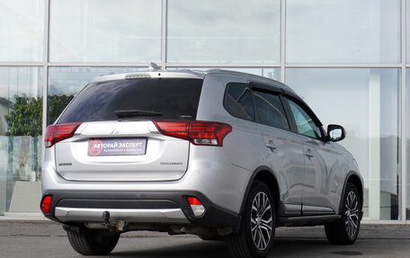 Mitsubishi Outlander III рестайлинг 3, 2018 год, 2 349 000 рублей, 5 фотография
