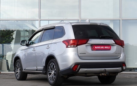 Mitsubishi Outlander III рестайлинг 3, 2018 год, 2 349 000 рублей, 7 фотография