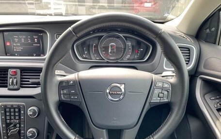 Volvo V40 II рестайлинг, 2019 год, 1 100 000 рублей, 15 фотография
