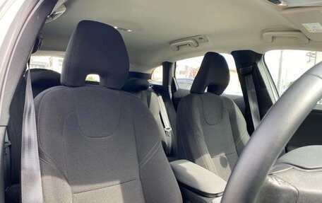 Volvo V40 II рестайлинг, 2019 год, 1 100 000 рублей, 11 фотография