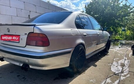 BMW 5 серия, 1997 год, 299 000 рублей, 1 фотография