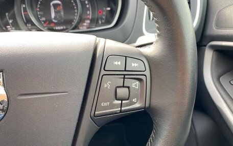 Volvo V40 II рестайлинг, 2019 год, 1 100 000 рублей, 16 фотография