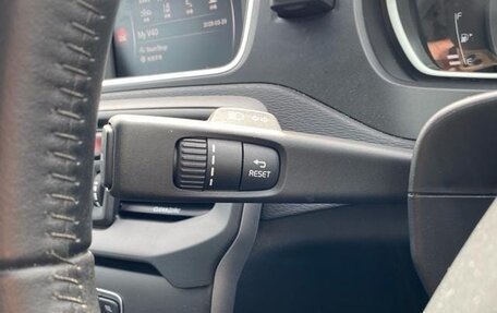 Volvo V40 II рестайлинг, 2019 год, 1 100 000 рублей, 19 фотография