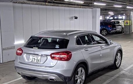 Mercedes-Benz GLA, 2015 год, 1 100 000 рублей, 3 фотография