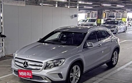 Mercedes-Benz GLA, 2015 год, 1 100 000 рублей, 2 фотография
