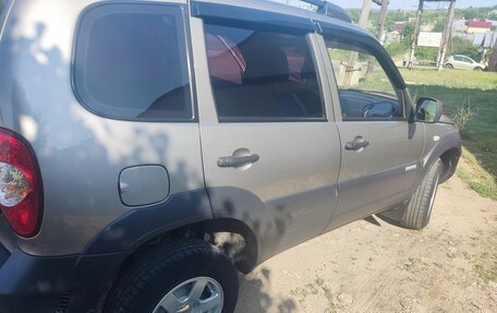 Chevrolet Niva I рестайлинг, 2015 год, 710 000 рублей, 10 фотография