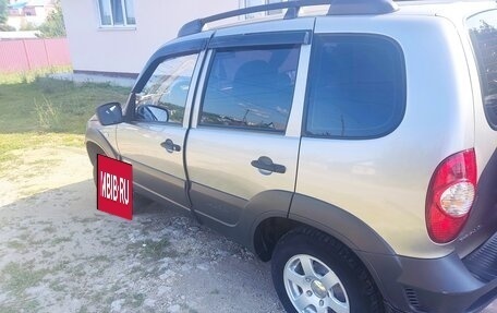 Chevrolet Niva I рестайлинг, 2015 год, 710 000 рублей, 13 фотография