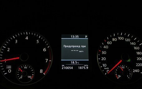 Volkswagen Touran III, 2011 год, 899 900 рублей, 11 фотография