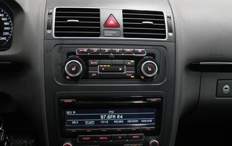 Volkswagen Touran III, 2011 год, 899 900 рублей, 15 фотография