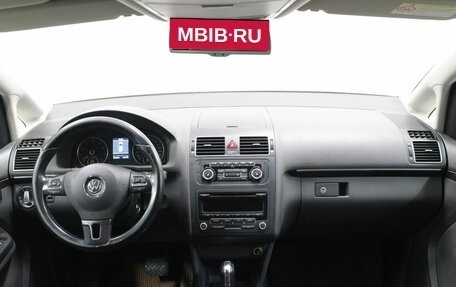 Volkswagen Touran III, 2011 год, 899 900 рублей, 9 фотография