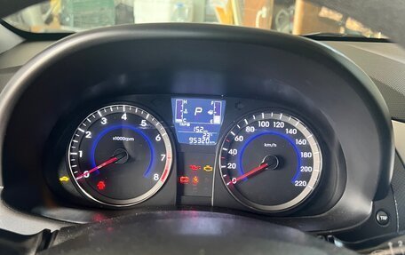 Hyundai Solaris II рестайлинг, 2014 год, 970 000 рублей, 5 фотография
