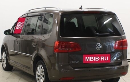Volkswagen Touran III, 2011 год, 899 900 рублей, 7 фотография