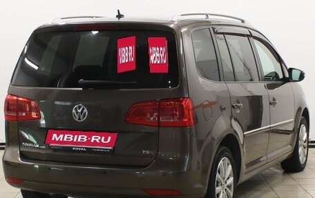 Volkswagen Touran III, 2011 год, 899 900 рублей, 5 фотография