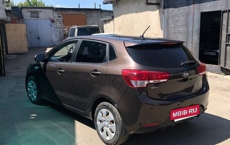 KIA Rio III рестайлинг, 2016 год, 1 000 000 рублей, 5 фотография