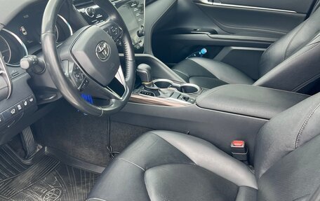 Toyota Camry, 2020 год, 3 100 000 рублей, 9 фотография