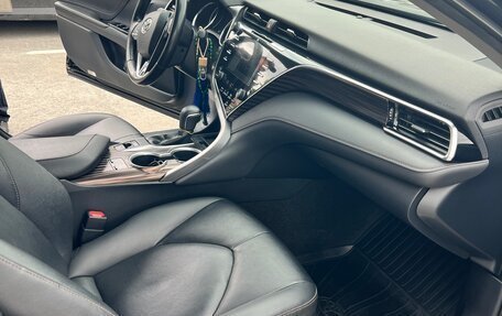 Toyota Camry, 2020 год, 3 100 000 рублей, 14 фотография