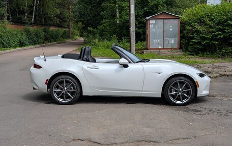 Mazda MX-5, 2023 год, 2 890 000 рублей, 1 фотография