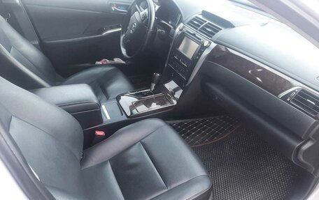 Toyota Camry, 2015 год, 2 200 000 рублей, 16 фотография