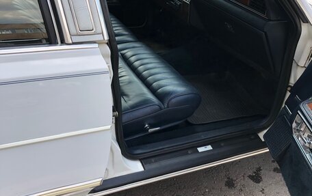 Lincoln Town Car II, 1989 год, 5 000 000 рублей, 6 фотография