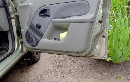 Renault Symbol I, 2002 год, 250 000 рублей, 13 фотография