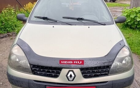 Renault Symbol I, 2002 год, 250 000 рублей, 2 фотография