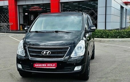 Hyundai H-1 II рестайлинг, 2016 год, 2 700 000 рублей, 6 фотография