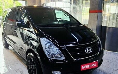 Hyundai H-1 II рестайлинг, 2016 год, 2 700 000 рублей, 3 фотография
