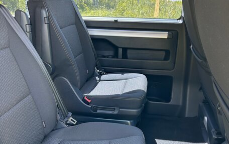 Volkswagen Multivan T6 рестайлинг, 2015 год, 4 300 000 рублей, 9 фотография