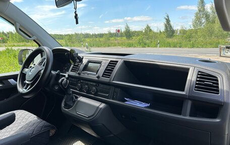 Volkswagen Multivan T6 рестайлинг, 2015 год, 4 300 000 рублей, 11 фотография