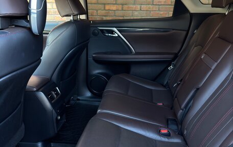 Lexus RX IV рестайлинг, 2018 год, 4 600 000 рублей, 9 фотография