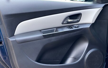 Chevrolet Cruze II, 2011 год, 749 000 рублей, 13 фотография