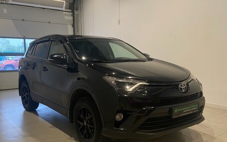 Toyota RAV4, 2015 год, 1 830 000 рублей, 2 фотография